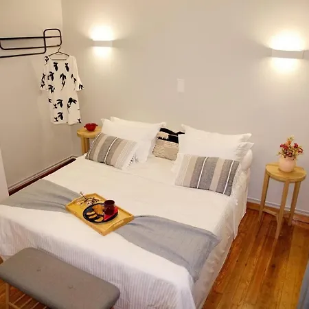 Aroura Neoclassical 3br 2ba Apartment *