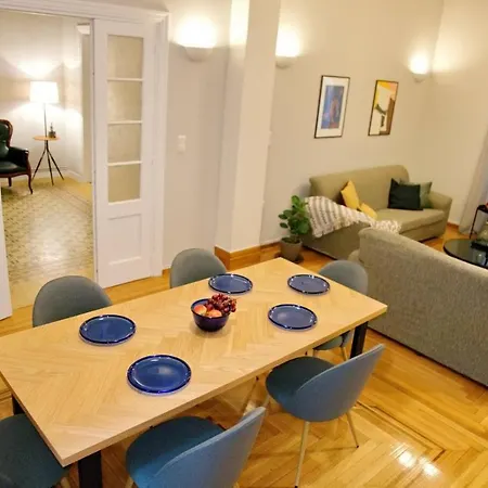 Aroura Neoclassical 3br 2ba Athens