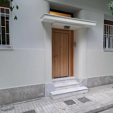 Aroura Neoclassical 3br 2ba Apartment Athens